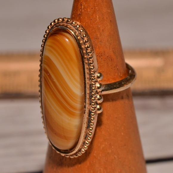 Avon large marbled gemstone gold plate ring size 4 - Picture 4 of 8